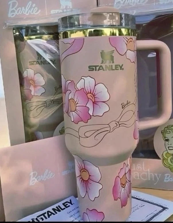 Stanley x Barbie Peaches ’N Cream 40 OZ